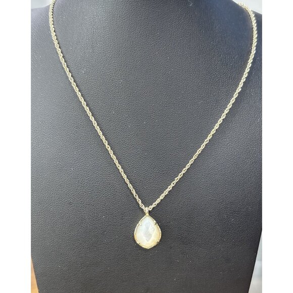 Kendra Scott Kiri Necklace In White Mother Of Pearl - Picture 1 of 3